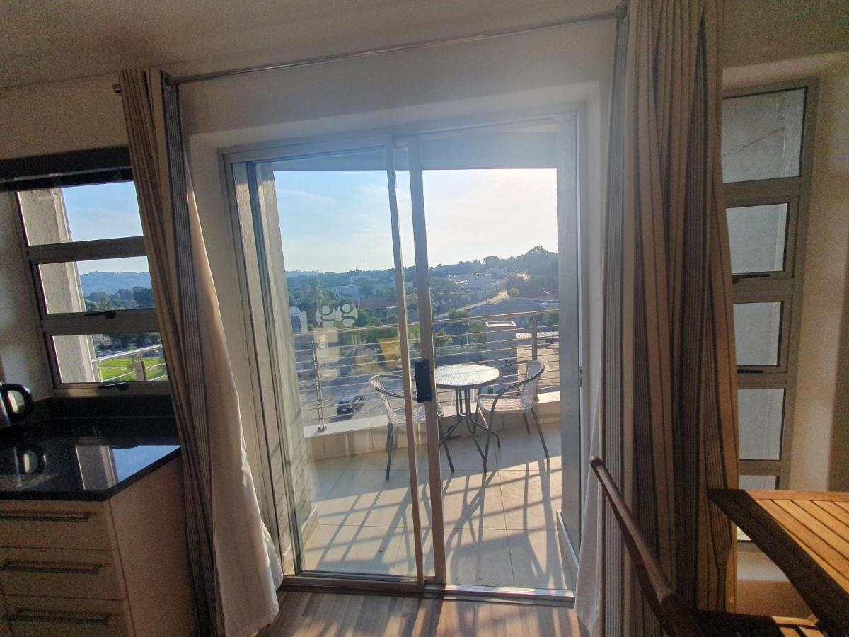 Unit 26, Genesis Apartment โจฮันเนสเบิร์ก ภายนอก รูปภาพ